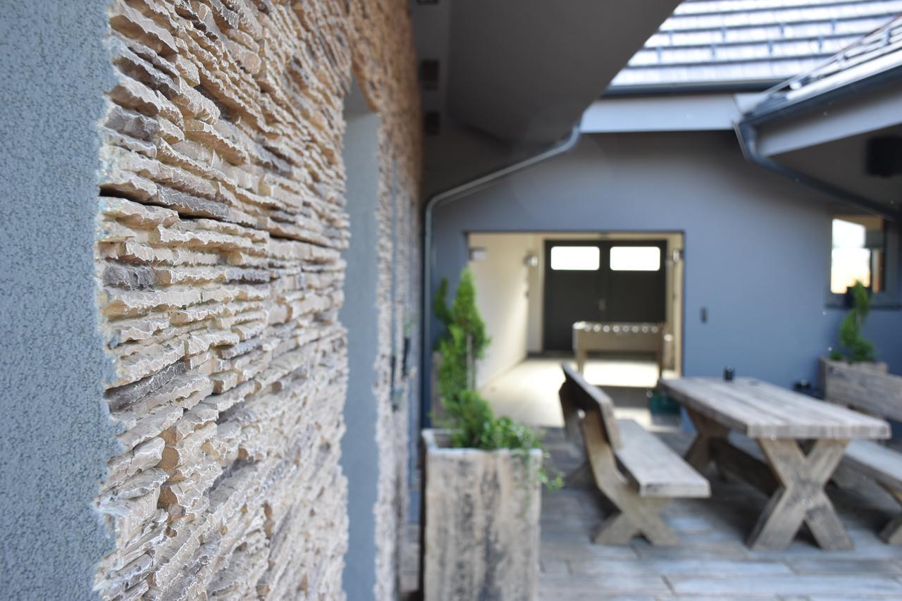 Penzion Vino Hruska Blatnicka Exterior photo