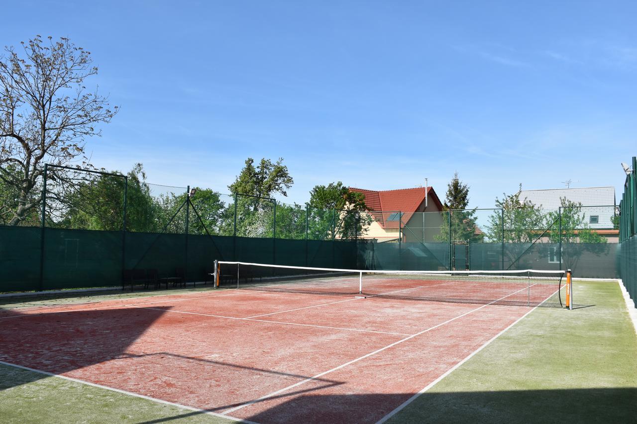 Penzion Vino Hruska Blatnicka Exterior photo