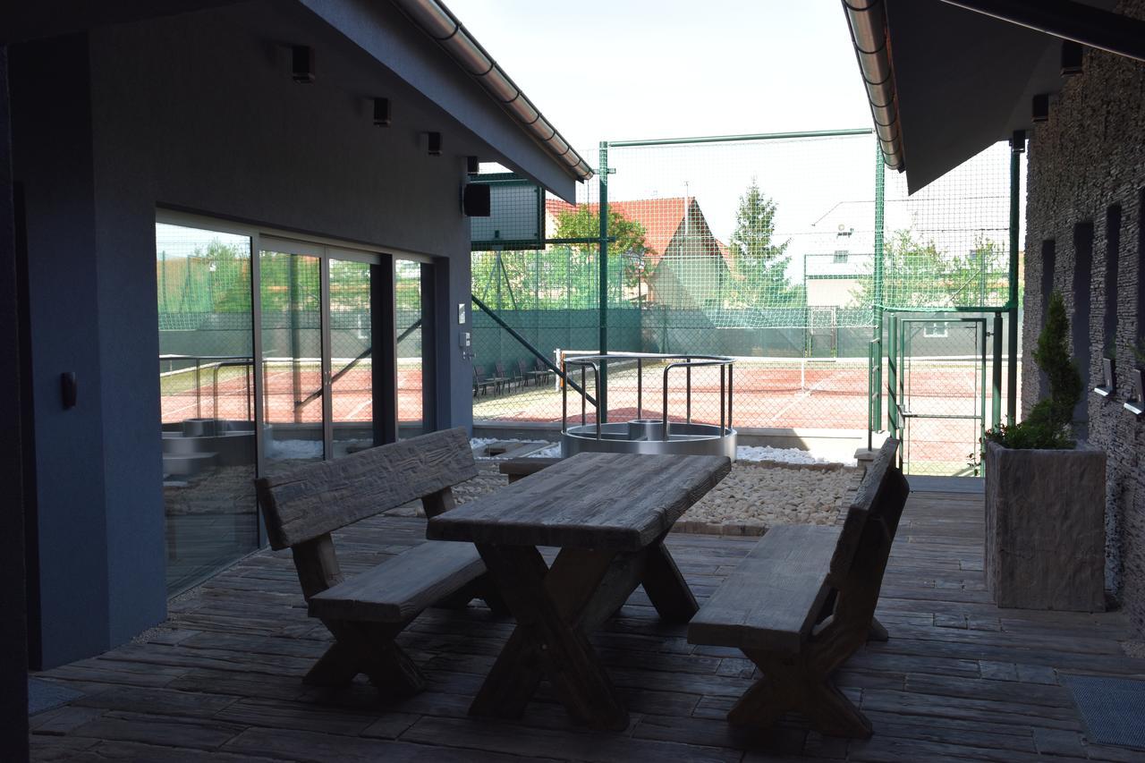 Penzion Vino Hruska Blatnicka Exterior photo